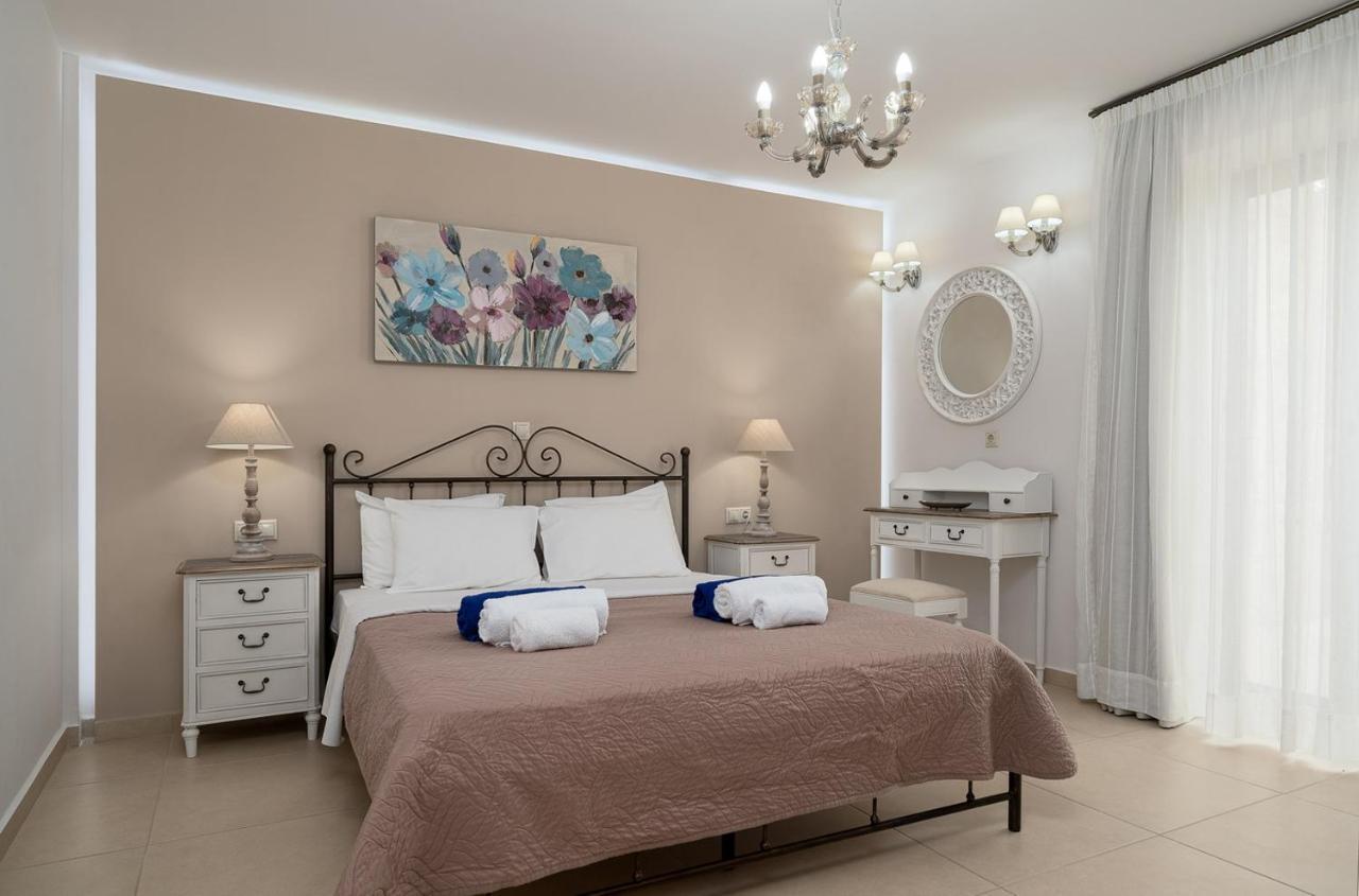 Orelia Cretan Deluxe Apartments Kamilari Buitenkant foto
