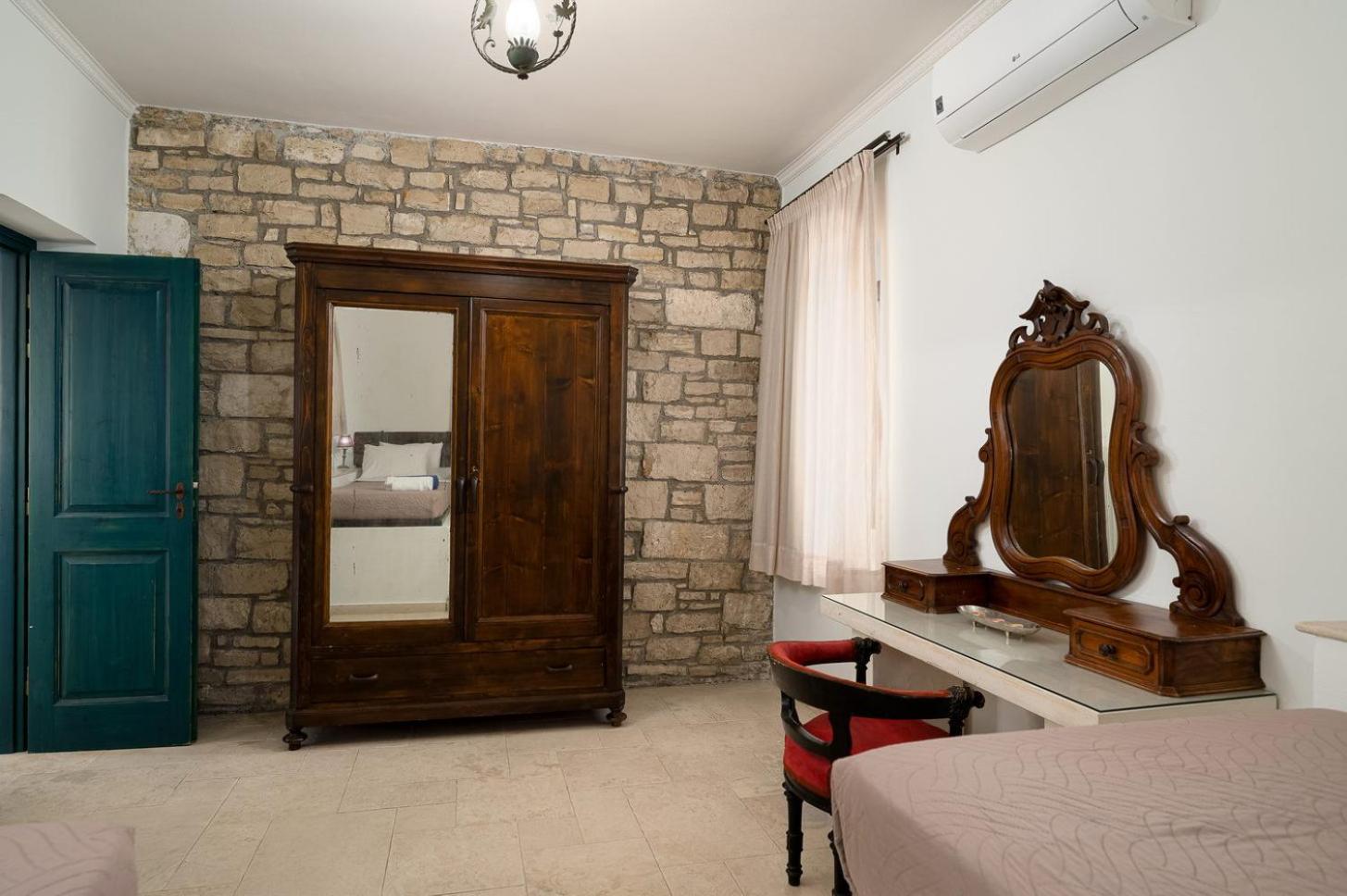 Orelia Cretan Deluxe Apartments Kamilari Buitenkant foto