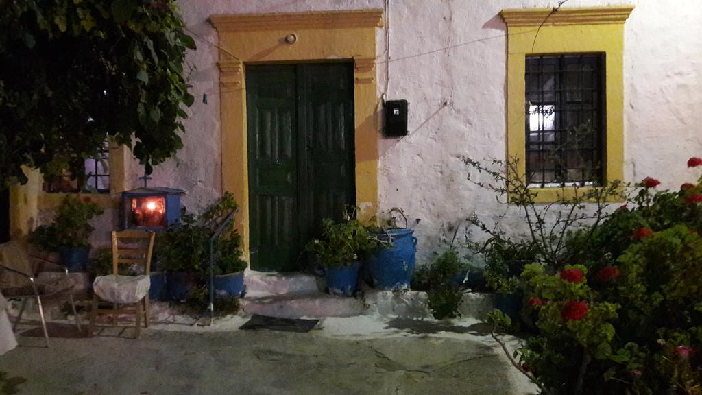 Orelia Cretan Deluxe Apartments Kamilari Buitenkant foto